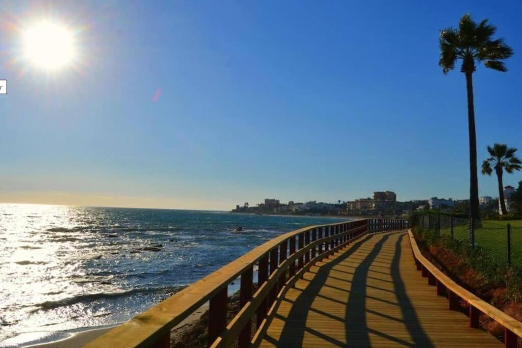5* Stunning Golf & Sea Apartment Михас Экстерьер фото