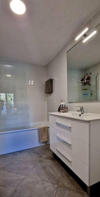 5* Stunning Golf & Sea Apartment Михас Экстерьер фото