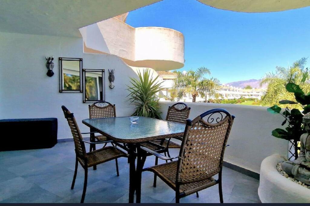5* Stunning Golf & Sea Apartment Михас Экстерьер фото