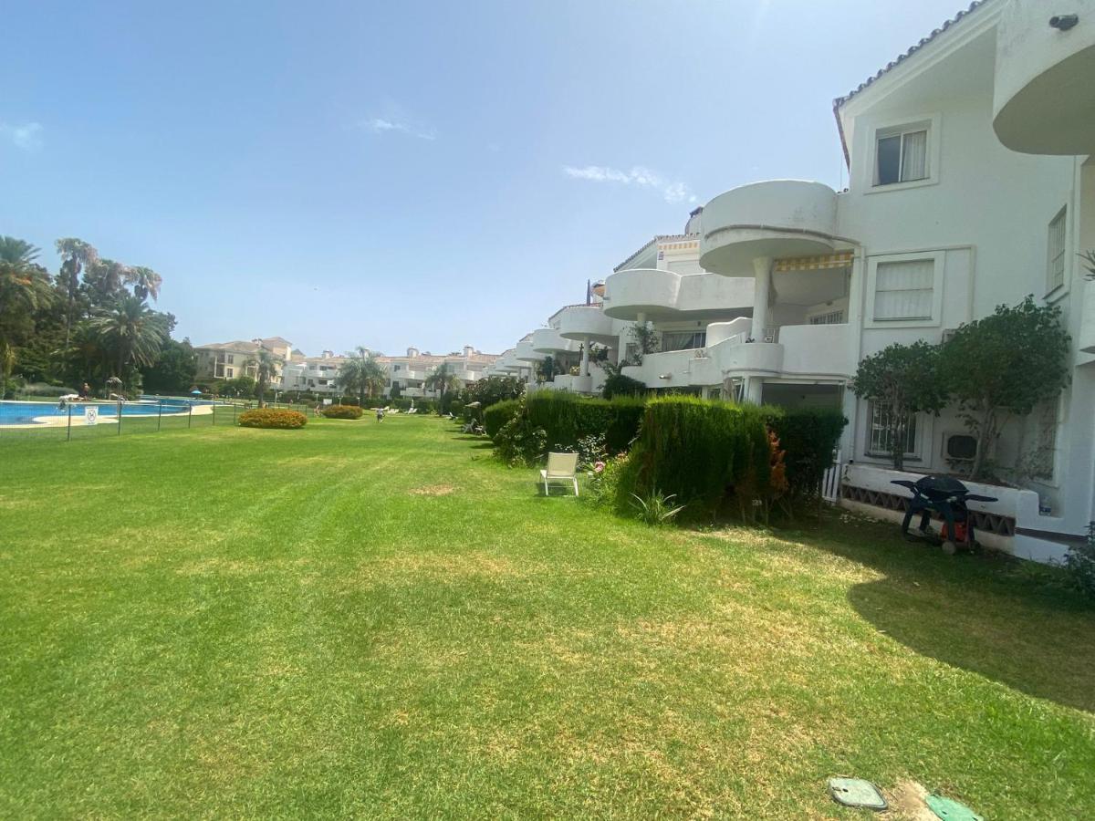 5* Stunning Golf & Sea Apartment Михас Экстерьер фото